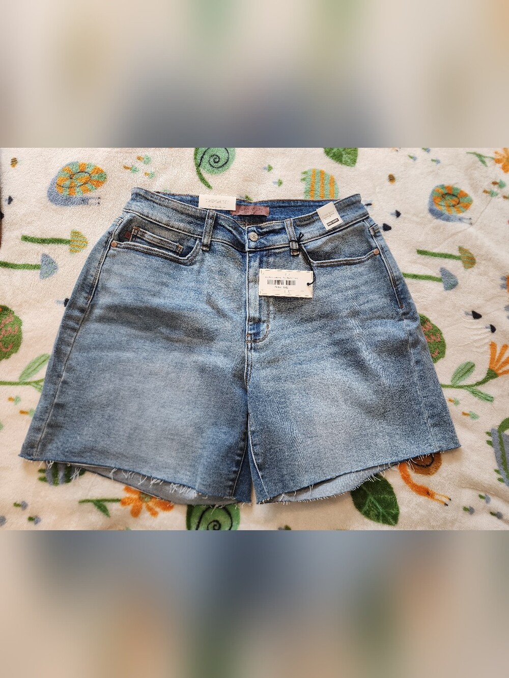 NWT! Judy Blue High-Rise Light Blue Denim Shorts Size 1x.
